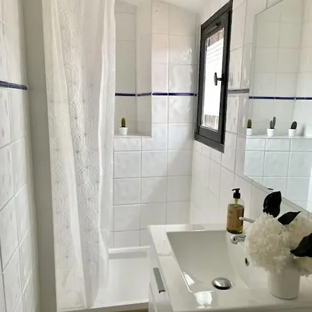 Sous Les Toits Tres Bien Place Et Climatise דירה מונפלייה