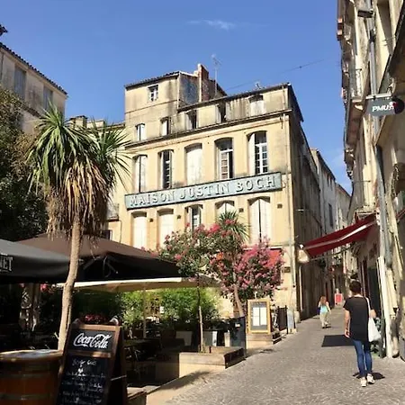 Sous Les Toits Tres Bien Place Et Climatise דירה